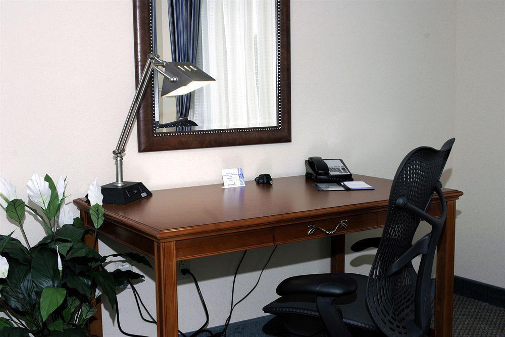 Hilton Garden Inn Gainesville Kültér fotó